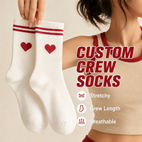 Chaussettes de sport en coton rayées à motif cœur tricoté avec logo, design personnalisé