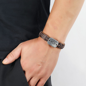 Bracciale in Pelle Intrecciata Fatto a Mano con Simbolo del Pesci per Ragazzi e Uomini, Stile Vintage, Vendita all'Ingrosso - Product Image 3