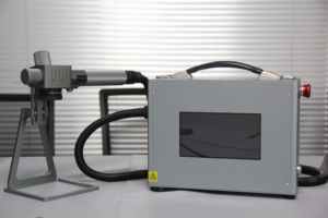 Machine de marquage et de nettoyage au laser portable 2-en-1 de 200 W, machine de marquage au laser multifonctionnelle Nettoyage au laser de la <span class=keywords><strong>rouille</strong></span>. - Product Image 3