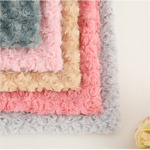 Trung Quốc Nhà Máy Tăng Dệt Đồ Chơi Vải Siêu Mềm Nhung Minky Swirl Tăng Nổi Faux Fur PV Lông Cừu Vải Sang Trọng - Product Image 2