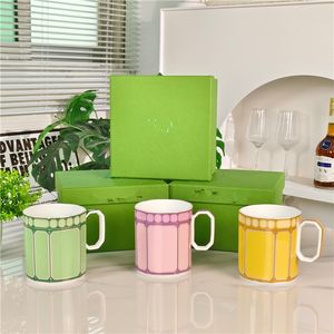 Mug en porcelaine fine européenne de luxe moderne pour le thé/le café, écologique, cadeaux pour la maison et les mariages - Product Image 2