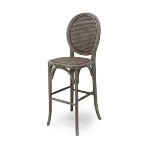 골동품 유형 루이 솔리드 나무 자연 색 Bentwood Stackable Barstool 임대 결혼식 의자