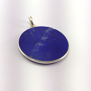 Pendentif artisanal en argent sterling 925 avec serti clos, pierre précieuse naturelle Lapis Lazuli ronde et plate de 30 mm - Product Image 6