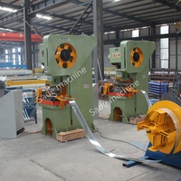 Machine automatique à grande vitesse pour la fabrication de fil de fer barbelé en accordéon/lame de rasoir, machine à poinçonner pour la protection et la défense
