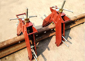 Aligneur de rail pour le soudage de piste <span class=keywords><strong>aluminothermique</strong></span> - Product Image 4