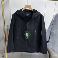 Veste noire pour homme avec logo personnalisé, imperméable, coupe-vent, en softshell, avec capuche, pour les sports de plein air, design zippé noir