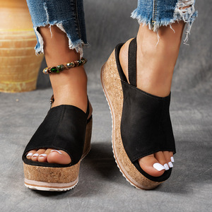 Sandalias de plataforma con hebilla de esponja a la moda para mujer, con tacón de cuña tejido de cuerda de cáñamo y suela gruesa, ideales para exteriores. - Product Image 4