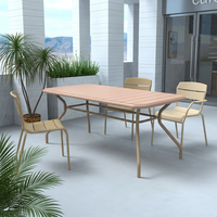 Ensemble de table à manger en aluminium personnalisé pour l'extérieur, design créatif pour les zones alimentaires, les zones de loisirs, les stations balnéaires