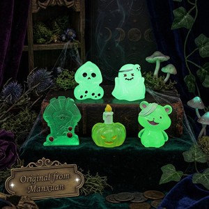 Venta al por mayor a granel de dijes de resina luminosos con forma de gelatina de espíritus de Halloween de Haunted Whimsigoth, material DIY para manualidades en miniatura y figuras decorativas - Product Image 2
