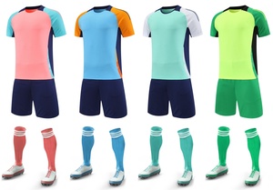 Professionele custom voetbaltenues sets, hoge kwaliteit, ademend, 100% polyester, vochtregulerend, zomer/herfst, logo - Product Image 2