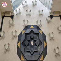 Museau d'Art Islamique du Qatar, dalle de marbre blanc hautement polie, escalier en spirale, main courante en marbre, pilier en marbre, décoration intérieure de musée