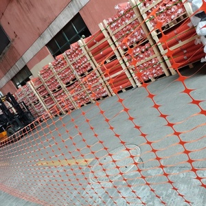 Red de seguridad de plástico naranja altamente visible de 50m multiusos para advertencias - Product Image 4