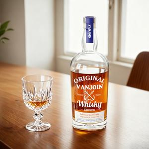 Carafe à whisky en verre clair vide imprimé <span class=keywords><strong>de</strong></span> logo personnalisé <span class=keywords><strong>bouteille</strong></span> en verre pour vodka gin liqueur en <span class=keywords><strong>coffret</strong></span> cadeau en bois - Product Image 4