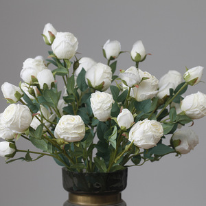 Décoration de mariage simple 5 têtes de roses vintage artificielles en soie à bord brûlé fleur de rose pour la décoration intérieure - Product Image 5
