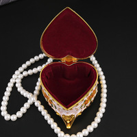 Boîte à bijoux en alliage de zinc émaillé en forme de cœur de rose, style européen, plateau de rangement vintage haut de gamme distinctif pour coiffeuse 10x9x7