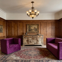 Ensemble de canapés trois places en bois massif, design moderne européen, écologique et durable, pour chambre d'hôtel, salon et bar.