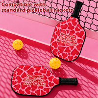 Housse de raquette de pickleball OEM en néoprène, taille personnalisée, avec impression intégrale pour les marques et clubs sportifs, avec emballage à étiquette suspendue