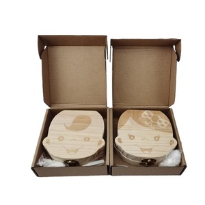 Boîte de rangement écologique en bois naturel gravé pour la première dent de bébé, avec carte de jalons pour garçons et filles - Product Image 6