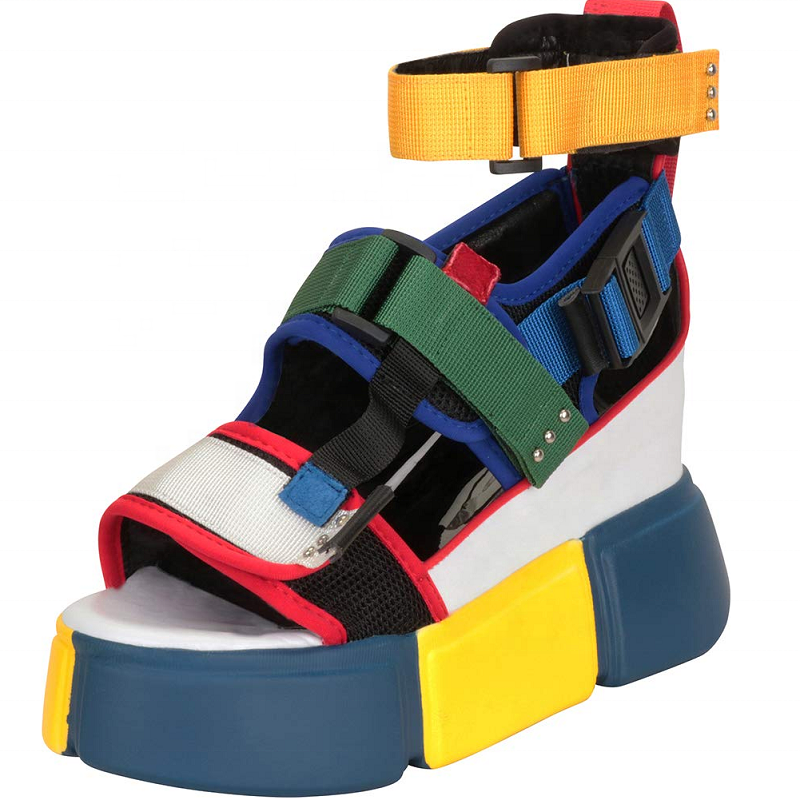 Sandalias Feas Fotos e Imágenes de stock - Alamy
