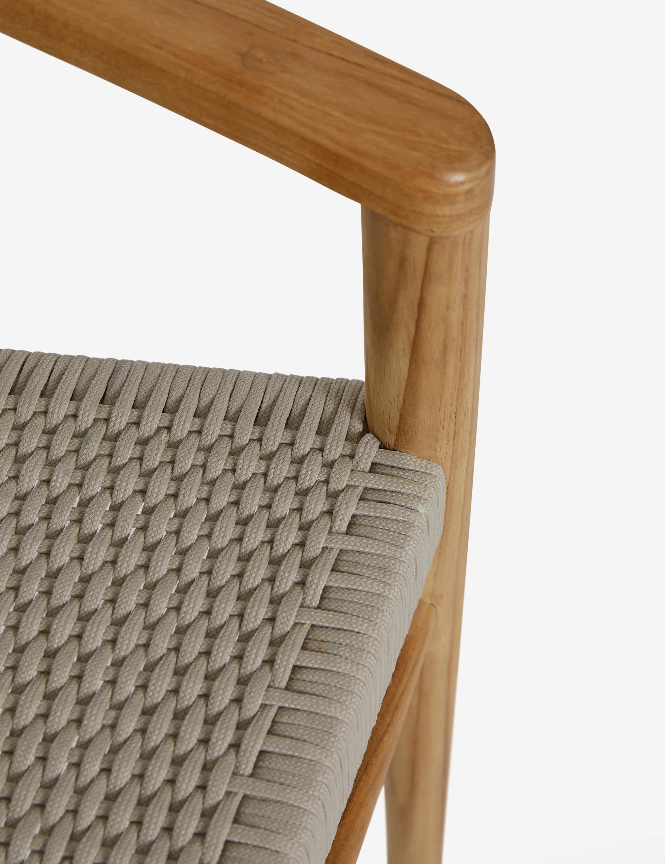 New Arrival Design Wholesale High End Quality Wove Rope Chairs Patio Restaurant Furniture Set Dining Table Outdoor Chair