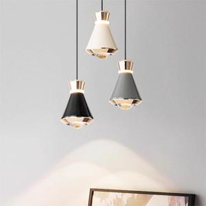 Lámpara Colgante de Lujo Creativa para Dormitorio Pequeño, Estilo Moderno Minimalista, Línea Larga, Lámparas Colgantes, Lámparas de Araña, 2024 - Product Image 5