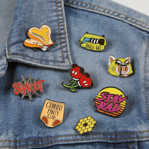 Pins de Esmalte Personalizados Inspirados en Anime, Insignias con Temática de Dibujos Animados, Diseño de Personajes, Estilo Kawaii, Broche Personalizado para Sombrero - Product Image 4