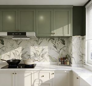 Armoires de cuisine modulaires européennes sur mesure (vert olive et blanc) |   Quincaillerie en laiton et crédence tropicale |   Portes à fermeture douce - Product Image 5