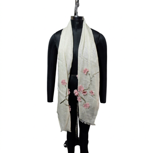 Écharpes et châles traditionnels en lin faits à la main pour femmes, design personnalisé exquis, tendance, été, uni/à rayures, longueur courte - Product Image 1
