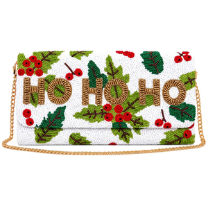 Pochette Ho Ho Ho perlée avec motif feuilles vertes et baies rouges, bandoulière chaîne et fermeture à rabat pour soirée - Product Image 1