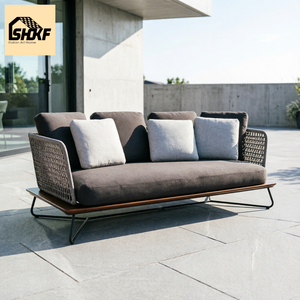 Conjunto de Sofá de Jardín Moderno y Minimalista, Mimbre Tejido, Diseño Curvo, Silla Baja, Otomana, Mesa, para Hotel, Resort, Piscina - Product Image 3