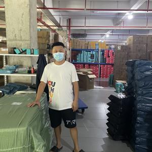 Chaussures de sport décontractées pour hommes et femmes - Déstockage à bas prix, vente en gros, fabriquées en Chine - Product Image 4