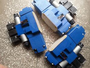 วาล์วควบคุมแรงดันแบบสัดส่วน Rexroth รุ่น R900978110 3DREPE6A-2X/45EG24N9K31/F1M - Product Image 1