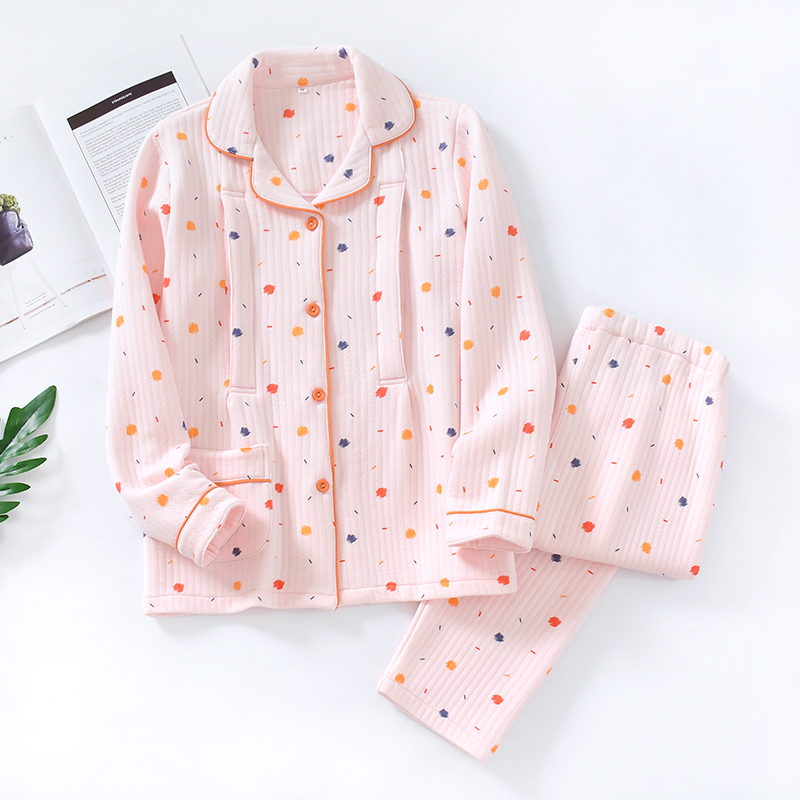 Polka-dot powder