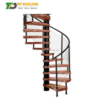 Escalier en colimaçon commercial en verre à installation facile DF George Group, marches en bois pour intérieur, escaliers hélicoïdaux pour appartements et villas