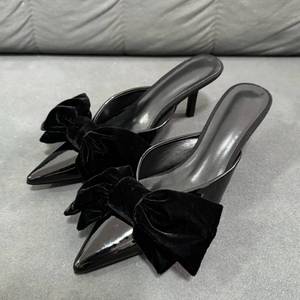 Sandalias de tacón bajo de 7 cm para mujer, tipo mule, con lazo - Product Image 3