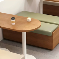 Meubles de style moderne en bois écologique et durable pour hôtels, restaurants et cafés : table, chaise, canapé, banquette