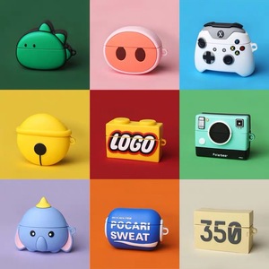 Étui pour écouteurs Airpods 1/2 Airpods Pro 3, design mignon et tendance, nombreux motifs de dessins animés, silicone souple anti-chute avec crochet - Product Image 3