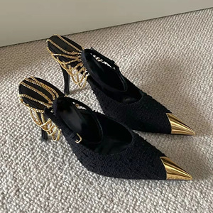 Nouveauté Chaussures à talons hauts noires sexy Chaussures à talons fins en or Chaussures pour femmes Chaîne métallique Bout pointu Sandales à talons hauts pour soirée - Product Image 2