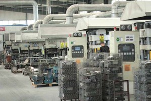 ผ้าเบรก SDCX รุ่น D1374-8449 / D1060-9N00A / D1060JD00A D1276 สำหรับรถยนต์นิสสัน (ตงเฟิง) รุ่น Qashqai / Rogue Select - Product Image 5