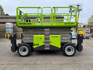 Nuevas Plataformas Elevadoras de Tijera para Terrenos Accidentados de 18 Metros ZS1623RT en Oferta - Product Image 2