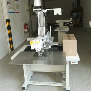 Machine à coudre automatique à point noué pour la fabrication de coussins multiples, machine à recouvrir les coussins épais, petite machine à coudre pour sièges de voiture - Product Image 2