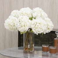 Arrangements de fleurs artificielles d'hortensia de haute qualité pour la décoration intérieure de la maison et des hôtels, avec vase en verre