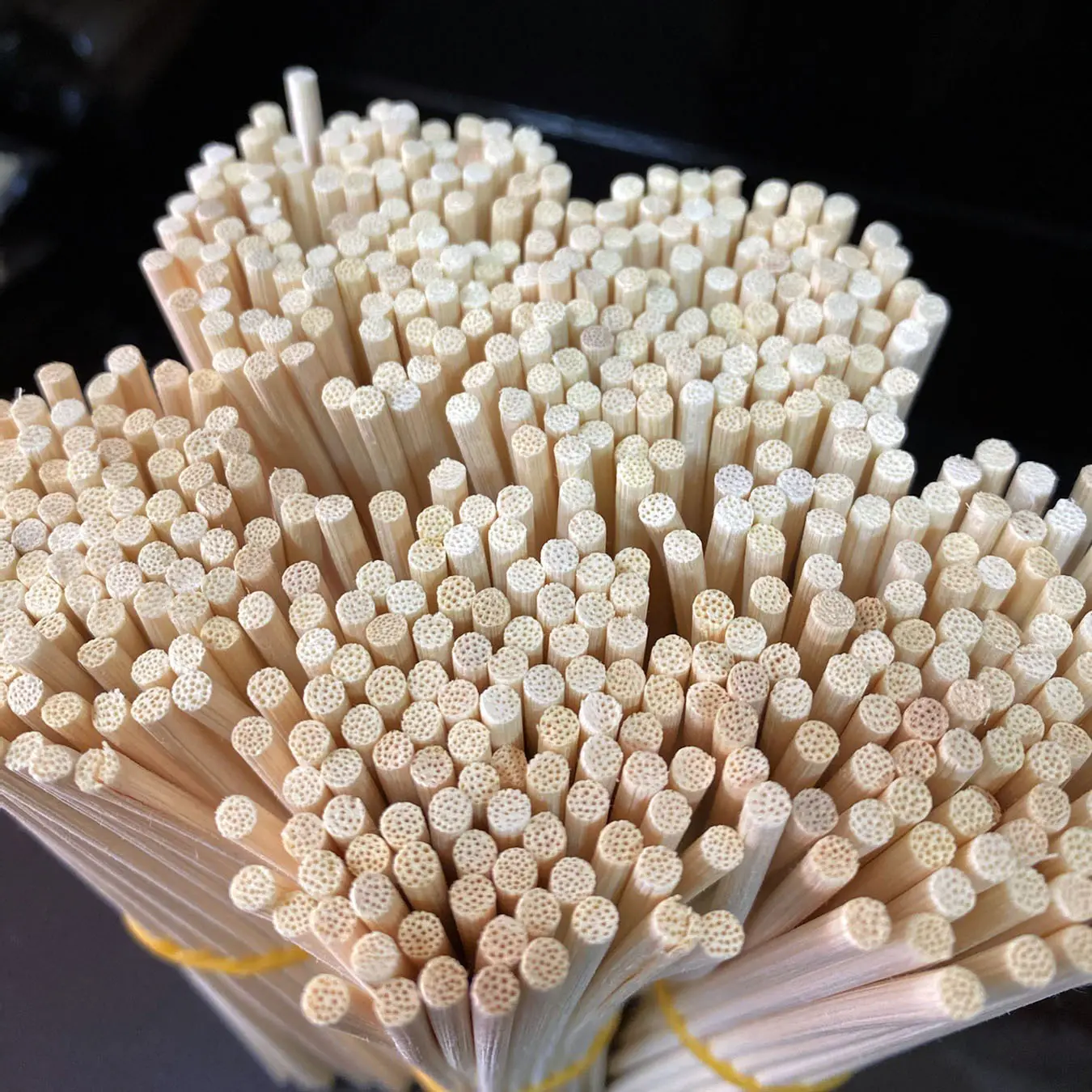 Bâtonnets de diffuseur de roseau en fibre de polyester multicolore Désodorisant pour la maison Mèches en bois naturel Bâtonnet de rotin de bambou