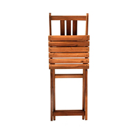 Les ensembles de table et de chaises pliables du peuvent être placés dans n'importe quel jardin ou utilisés sur un petit balcon