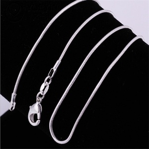 Collar de <span class=keywords><strong>Cadena</strong></span> de Serpiente Minimalista de 1.2mm de Gran Venta Bañado en <span class=keywords><strong>Plata</strong></span> y Cobre Gargantilla de Mariposa <span class=keywords><strong>Cadena</strong></span> Sencilla de Moda para Hombres y Mujeres - Product Image 1