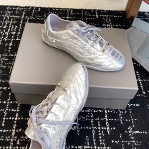 Zapatos deportivos transpirables y cómodos para las cuatro estaciones, con diseño de colores brillantes y calidad duradera. Zapatos de marca de diseñador. - Product Image 4