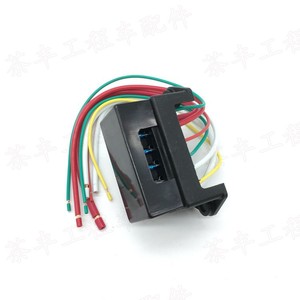 ที่ใส่ฟิวส์โคมัตสึสำหรับรถขุด PC60-7 พร้อมฟิวส์และสายไฟ - Product Image 3