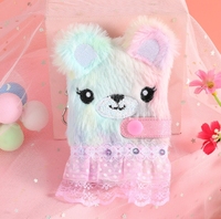 Adorable carnet en peluche de dessin animé avec un chat mignon en robe rose, un journal pour jeunes princesses, un carnet à suspendre.