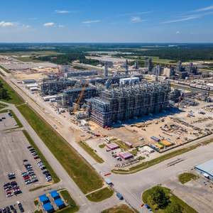 Nuovo l'impianto petrolchimico a Baytown Texas fatto divertente questo pesa 2,832 tonnellate ed è delle dimensioni di un condominio di media ascesa - Product Image 6