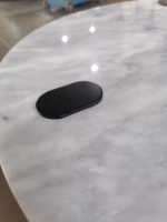 Table basse contemporaine de luxe en marbre gris naturel avec pieds en frêne américain noir